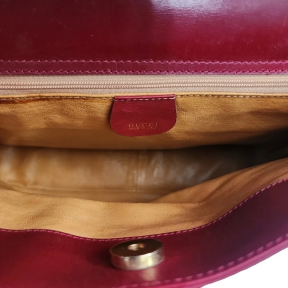 Authentic vintage red leather GUCCI shoulder bag - Picture 9 of 11